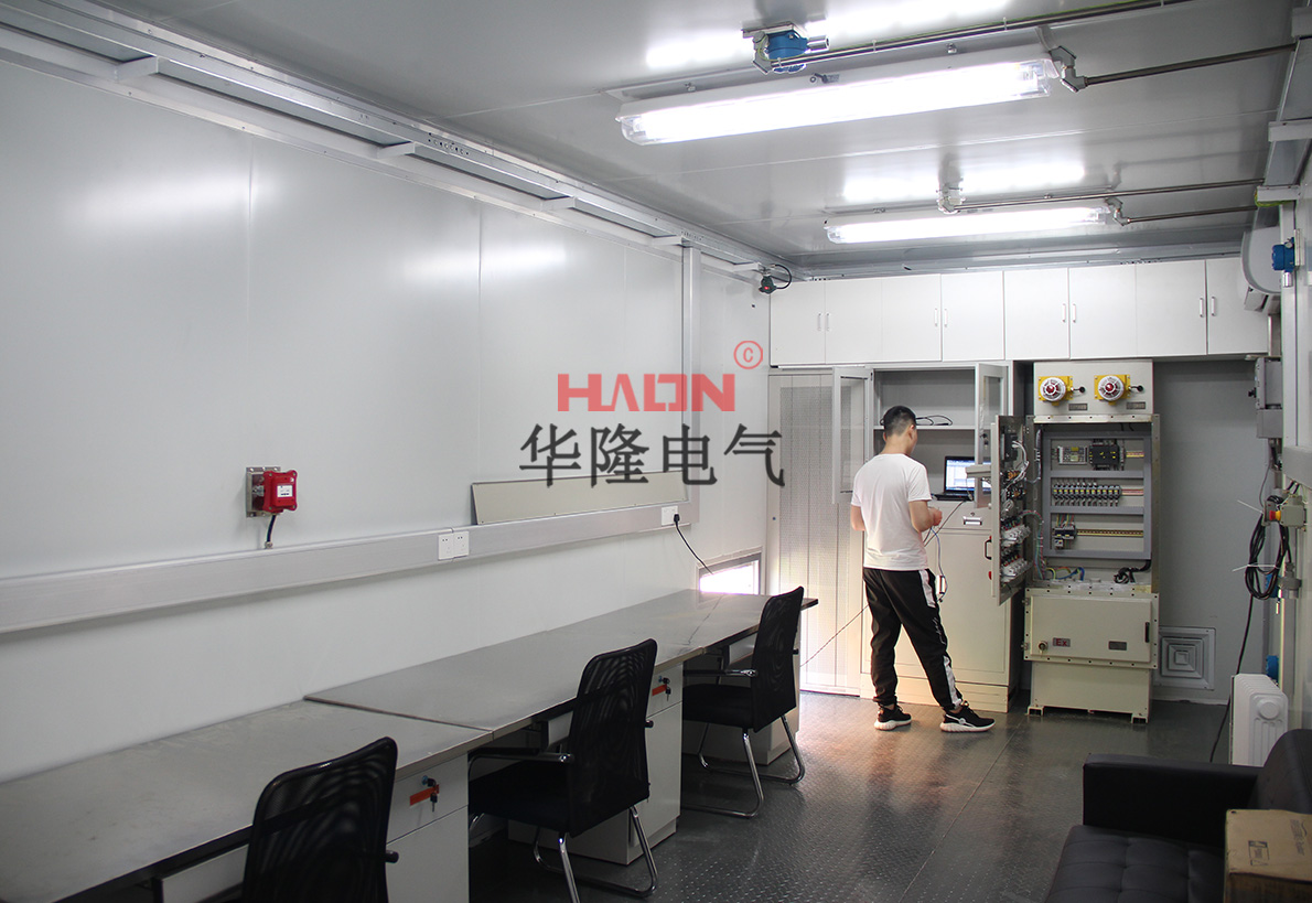 集装式分析小屋内部